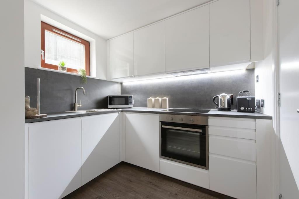 Park View Apartments ลอนดอน ภายนอก รูปภาพ